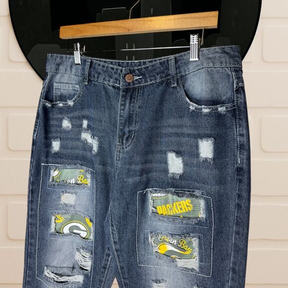 Green Bay Packers Game Day Distressed Jeans - Picture 1 of 5